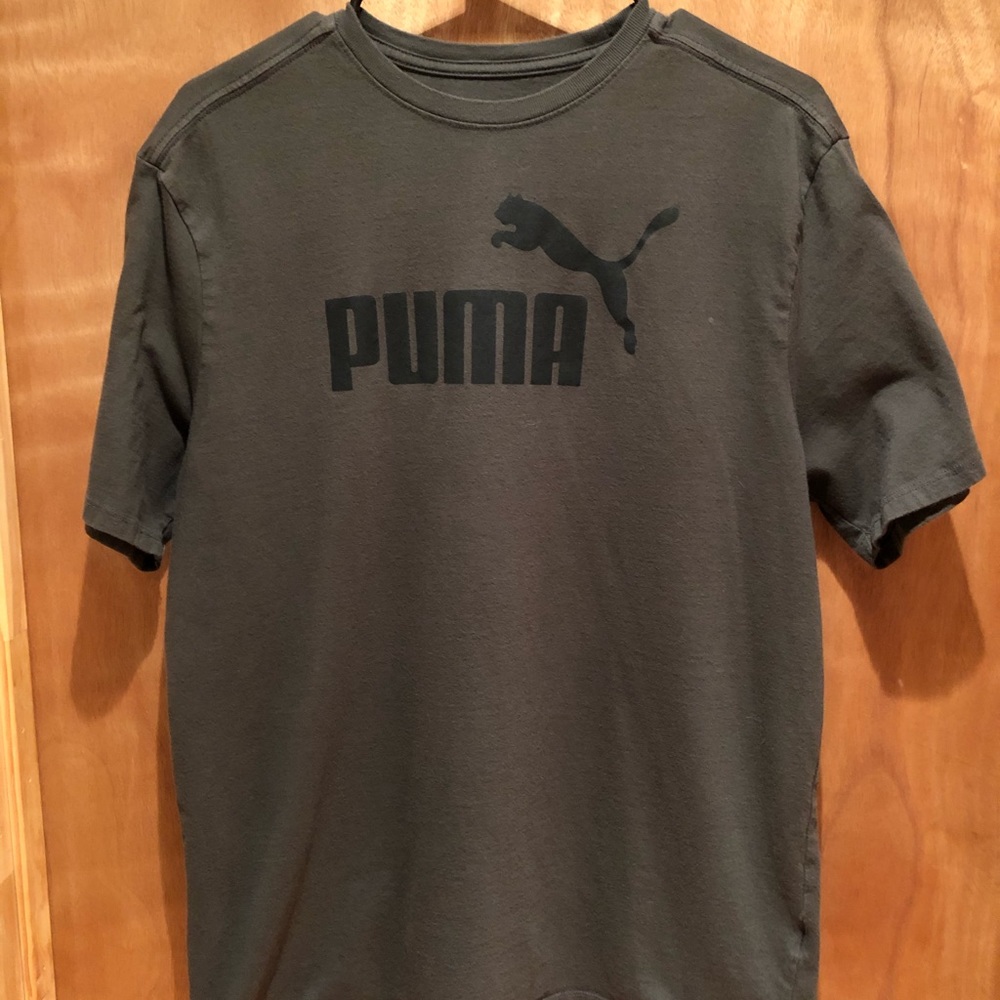 Puma t shirt size large